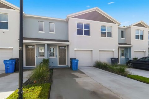 Townhouse in Tampa, Florida 3 bedrooms, 138.24 sq.m. № 2353246 - photo 15