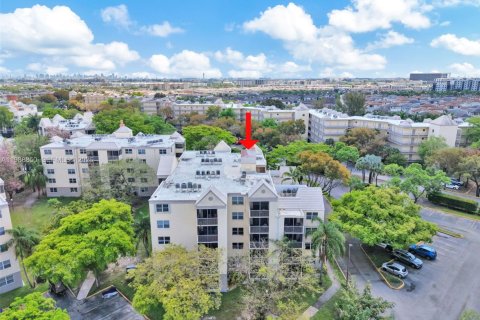 Copropriété à louer à Doral, Floride: 2 chambres, 111.2 m2 № 2052142 - photo 5