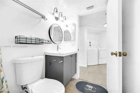 Copropriété à louer à Doral, Floride: 2 chambres, 111.2 m2 № 2052142 - photo 16