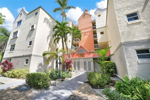 Copropriété à louer à Doral, Floride: 2 chambres, 111.2 m2 № 2052142 - photo 8