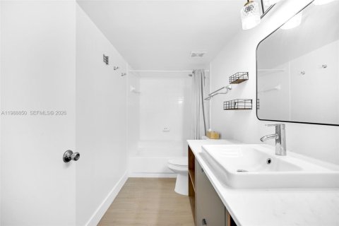 Copropriété à louer à Doral, Floride: 2 chambres, 111.2 m2 № 2052142 - photo 22