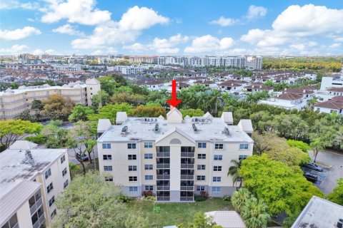 Condo à Doral, Floride, 2 chambres  № 2052142