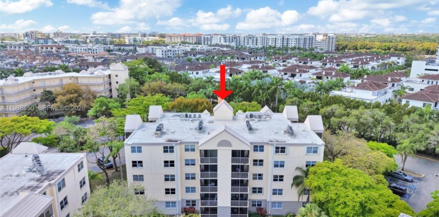 Condo à Doral, Floride, 2 chambres  № 2052142