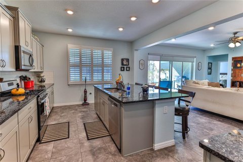 House in Ocala, Florida 4 bedrooms, 279.82 sq.m. № 1721961 - photo 9