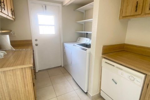 Casa en venta en Plantation, Florida, 2 dormitorios, 93.92 m2 № 1934172 - foto 20