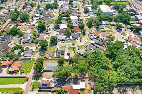 Casa en venta en Tampa, Florida, 4 dormitorios, 168.9 m2 № 1918301 - foto 17