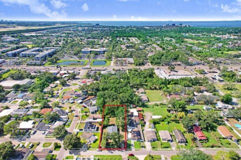 Casa en venta en Tampa, Florida, 4 dormitorios, 168.9 m2 № 1918301 - foto 14