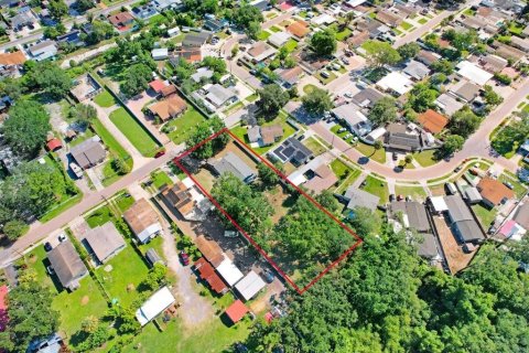 Casa en venta en Tampa, Florida, 4 dormitorios, 168.9 m2 № 1918301 - foto 10