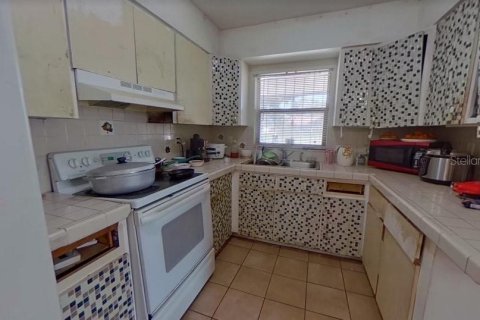 Casa en venta en Tampa, Florida, 4 dormitorios, 168.9 m2 № 1918301 - foto 3