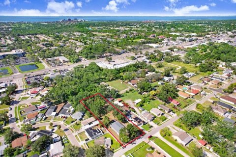 Casa en venta en Tampa, Florida, 4 dormitorios, 168.9 m2 № 1918301 - foto 13