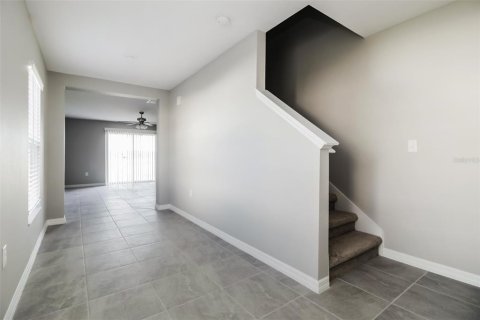 Villa ou maison à louer à Kissimmee, Floride: 4 chambres, 172.05 m2 № 2405195 - photo 2