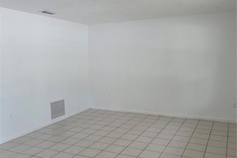 Casa en alquiler en Ocala, Florida, 2 dormitorios, 103.96 m2 № 1657092 - foto 3