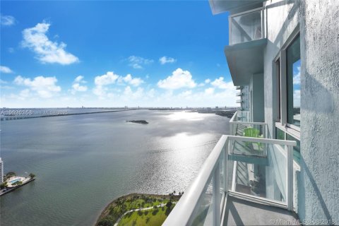 Condominio en alquiler en Miami, Florida, 3 dormitorios, 138.8 m2 № 1921137 - foto 5
