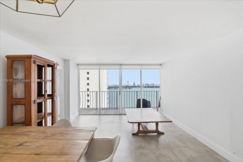 Copropriété à vendre à North Bay Village, Floride: 2 chambres, 95.69 m2 № 1974740 - photo 7