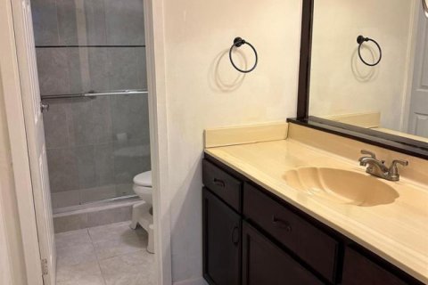 Condo in North Miami Beach, Florida, 2 bedrooms № 2082210 - photo 11