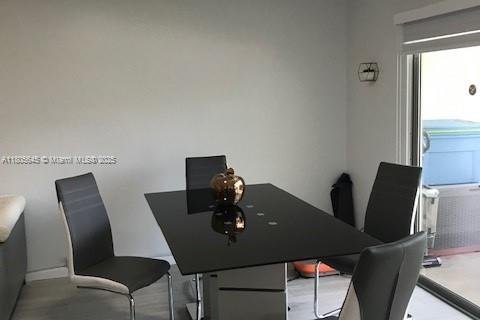 Condo in Pembroke Pines, Florida, 2 bedrooms  № 1742495 - photo 10