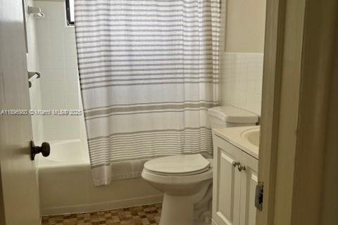 Villa ou maison à vendre à Miami, Floride: 4 chambres, 155.15 m2 № 1953082 - photo 12