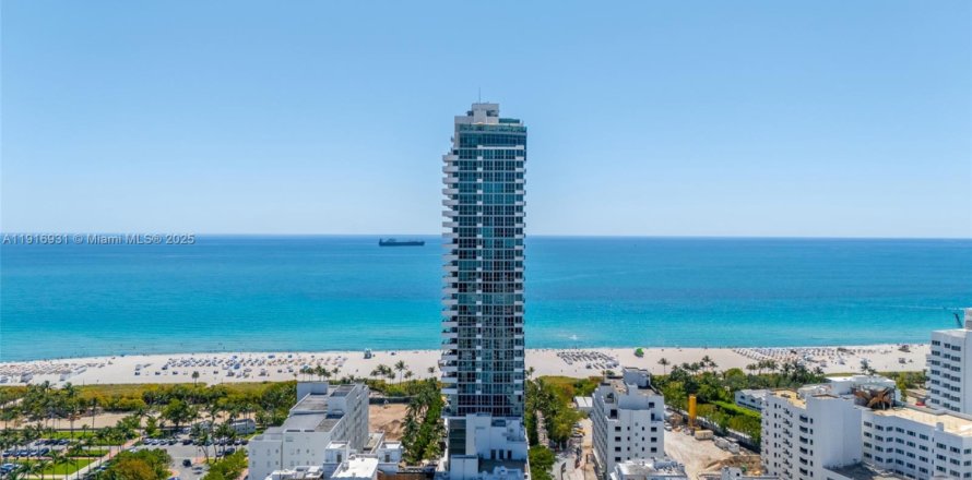 Condo à Miami Beach, Floride, 2 chambres  № 1975137
