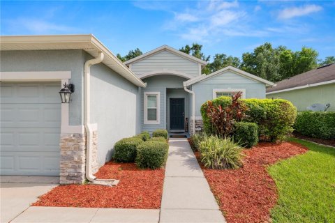 House in Winter Haven, Florida 3 bedrooms, 146.6 sq.m. № 1901847 - photo 3