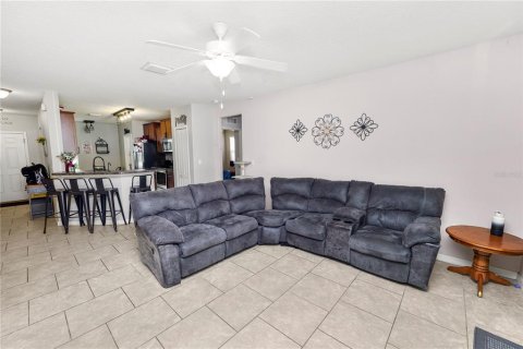 House in Winter Haven, Florida 3 bedrooms, 146.6 sq.m. № 1901847 - photo 9