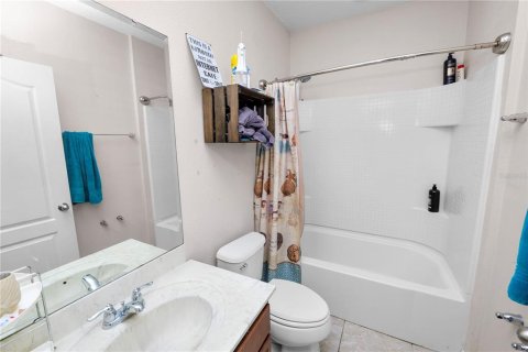 House in Winter Haven, Florida 3 bedrooms, 146.6 sq.m. № 1901847 - photo 22