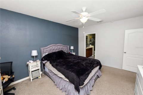 House in Winter Haven, Florida 3 bedrooms, 146.6 sq.m. № 1901847 - photo 18