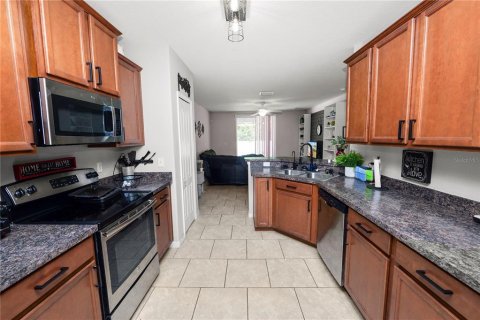 House in Winter Haven, Florida 3 bedrooms, 146.6 sq.m. № 1901847 - photo 13