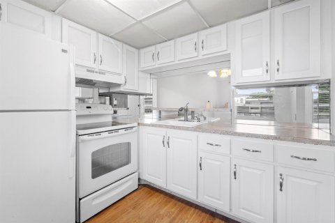Condo in Tamarac, Florida, 1 bedroom  № 2262188