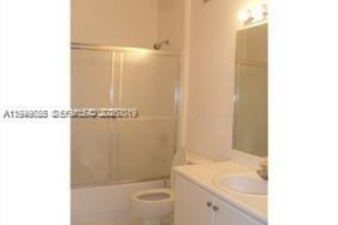 Снять в аренду кондоминиум в Хайалиа, Флорида 2 спальни, 83.05м2, № 2005253 - фото 8