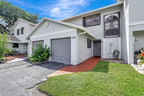Touwnhouse à louer à Pembroke Pines, Floride: 3 chambres, 113.62 m2 № 1939180 - photo 2