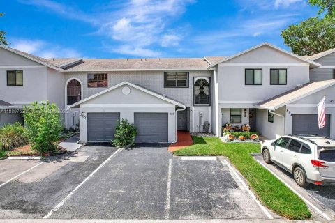 Touwnhouse à louer à Pembroke Pines, Floride: 3 chambres, 113.62 m2 № 1939180 - photo 22