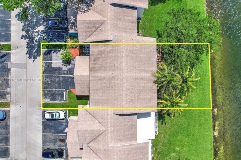 Touwnhouse à louer à Pembroke Pines, Floride: 3 chambres, 113.62 m2 № 1939180 - photo 26