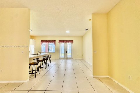 Купить виллу или дом в Хомстед, Флорида 4 спальни, 192.59м2, № 1973845 - фото 5