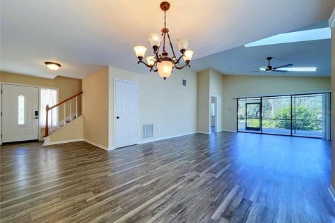 Villa ou maison à vendre à New Port Richey, Floride: 5 chambres, 267.65 m2 № 2435215 - photo 13