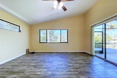 Villa ou maison à vendre à New Port Richey, Floride: 5 chambres, 267.65 m2 № 2435215 - photo 24