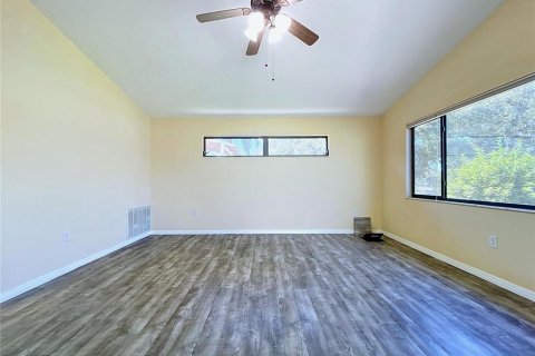 Villa ou maison à vendre à New Port Richey, Floride: 5 chambres, 267.65 m2 № 2435215 - photo 25