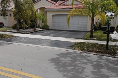 Casa en venta en Weston, Florida, 3 dormitorios, 143.26 m2 № 2170587 - foto 2