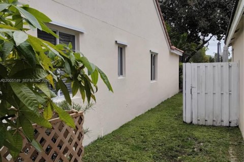 Casa en venta en Weston, Florida, 3 dormitorios, 143.26 m2 № 2170587 - foto 4