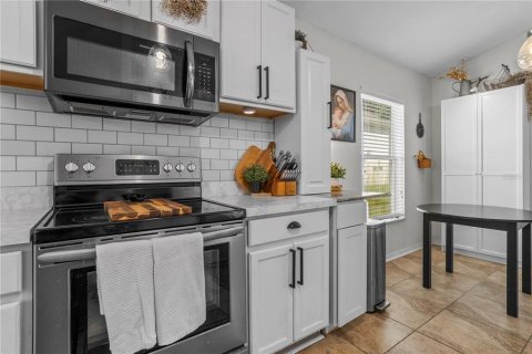 Casa en venta en Haines City, Florida, 4 dormitorios, 174.1 m2 № 2386270 - foto 13