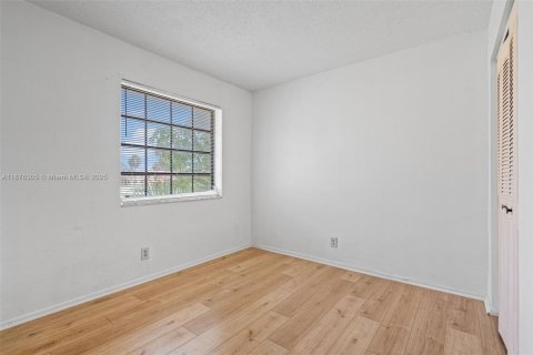 Купить кондоминиум в Лодердейл-Лейкс, Флорида 3 спальни, 147.25м2, № 1921133 - фото 21