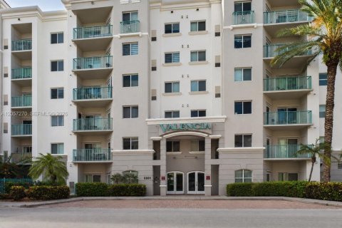 Condo à South Miami, Floride, 1 chambre  № 2168106