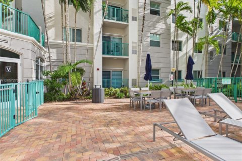 Copropriété à louer à South Miami, Floride: 1 chambre, 60.57 m2 № 2168106 - photo 5