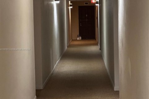 Copropriété à vendre à Lauderhill, Floride: 2 chambres, 72.46 m2 № 1933778 - photo 10