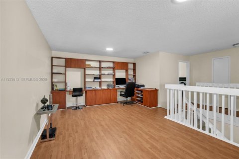 Townhouse in Coral Springs, Florida 4 bedrooms, 157 sq.m. № 2003569 - photo 22