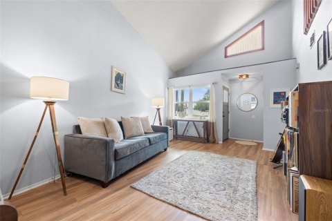Casa en venta en Seminole, Florida, 3 dormitorios, 194.72 m2 № 1883118 - foto 10