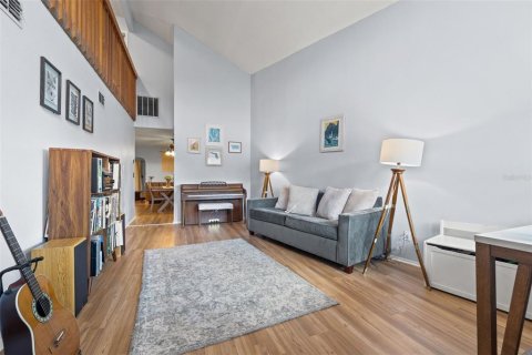 Casa en venta en Seminole, Florida, 3 dormitorios, 194.72 m2 № 1883118 - foto 11