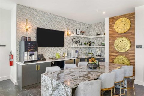 Apartamento en alquiler en Tampa, Florida, 2 dormitorios, 118.73 m2 № 1760156 - foto 10