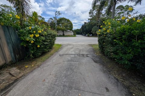 Villa ou maison à louer à Haverhill, Floride: 3 chambres, 155.89 m2 № 2402356 - photo 24