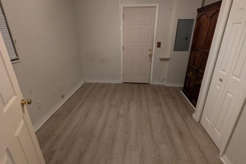 Villa ou maison à louer à Haverhill, Floride: 3 chambres, 155.89 m2 № 2402356 - photo 11