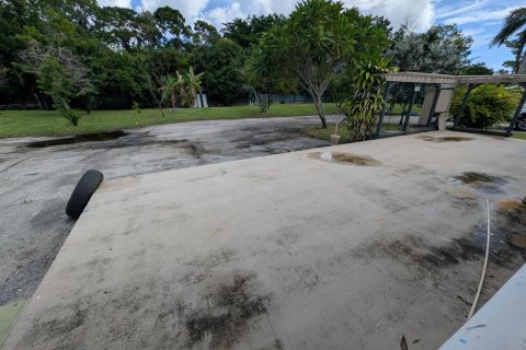 Villa ou maison à louer à Haverhill, Floride: 3 chambres, 155.89 m2 № 2402356 - photo 17